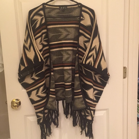 POL Sweaters - POL Poncho EUC